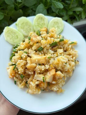 Bí Quyết Làm Cơm Chiên Chả Mực Hạ Long Giòn Ngon, Đậm Vị Tại Nhà