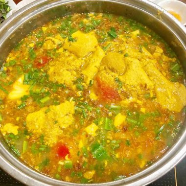 Cà Ra Quảng Ninh: Đặc Sản 'Cua Lông' Trời Ban Và Nghệ Thuật Thưởng Thức Lẩu Cà Ra Chuẩn Vị