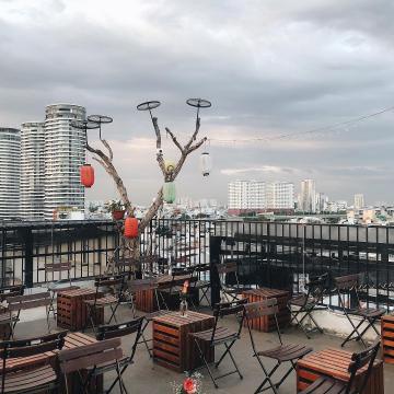 Check-in Hạ Long: Những quán cafe & bar view triệu đô và địa điểm sống ảo 