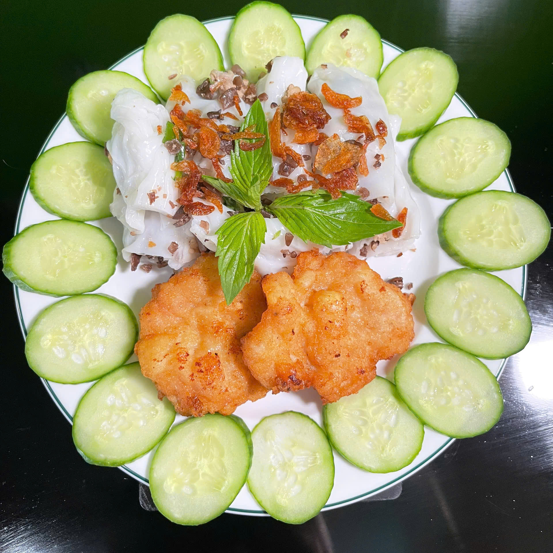 Bánh cuốn chả mực Hạ Long Bánh cuốn chả mực Hạ Long